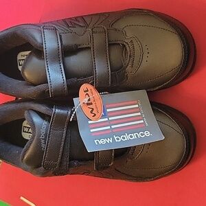New Balance Walking Shoes Black 7 Wide